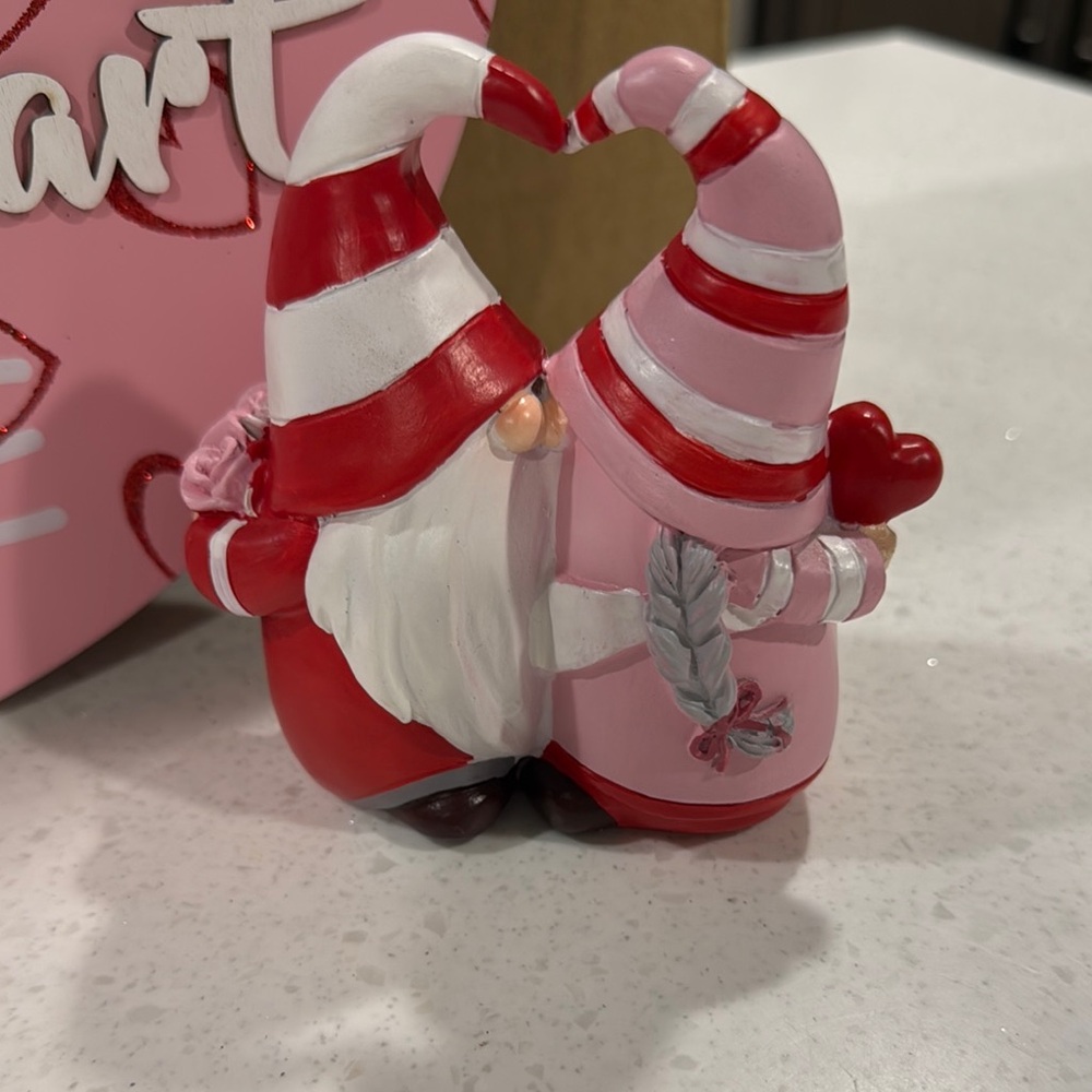 Valentine's Gnome Heart Decor, includes reversible sign and wooden gnomes. NWT - Picture 2 of 4